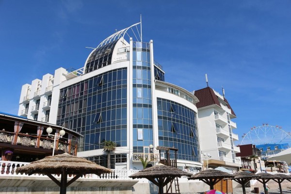 Отель Laza Hall  Лазаревское