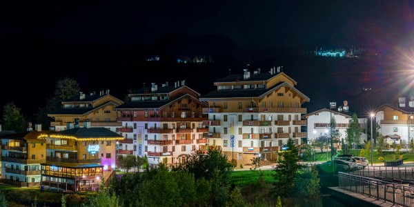 Отель СКИ ИНН Апартаменты  Роза Хутор (Ski-Inn-Apartamenty-Roza Khutor) 2 звезды Сочи